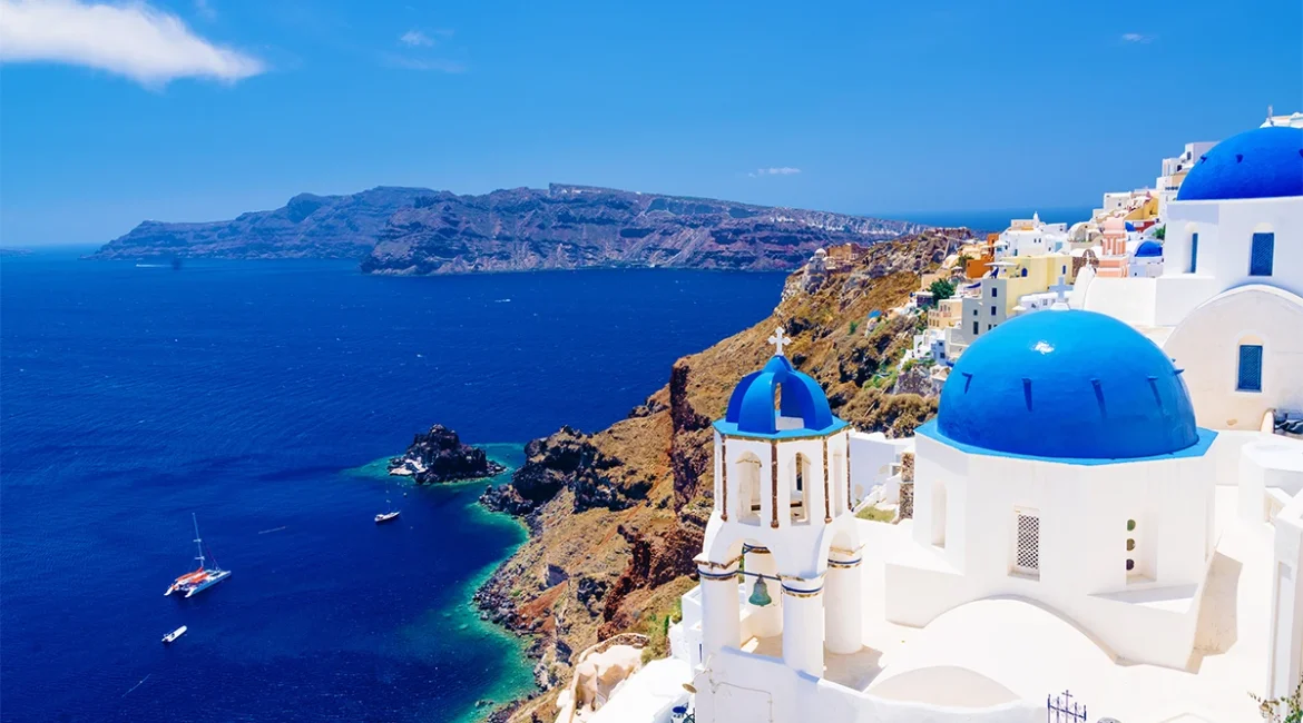 How to Charter a Private Yacht in Greece: A First-Timer’s Guide